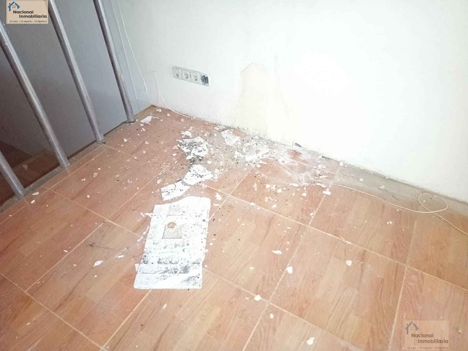 Commercial for sale in Alcobendas - € 395,000 (Ref: 9765367)