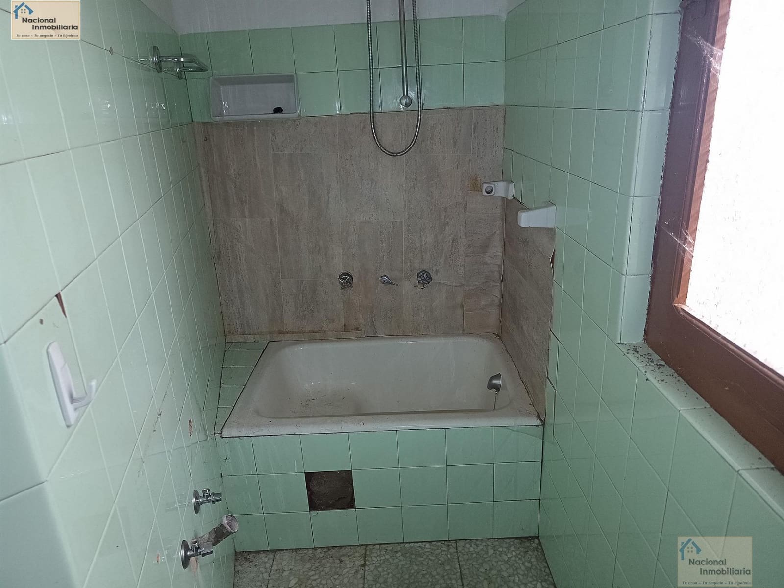 4 bedroom Townhouse for sale in Santa Marina del Rey with garage - € 29,000 (Ref: 9765368)