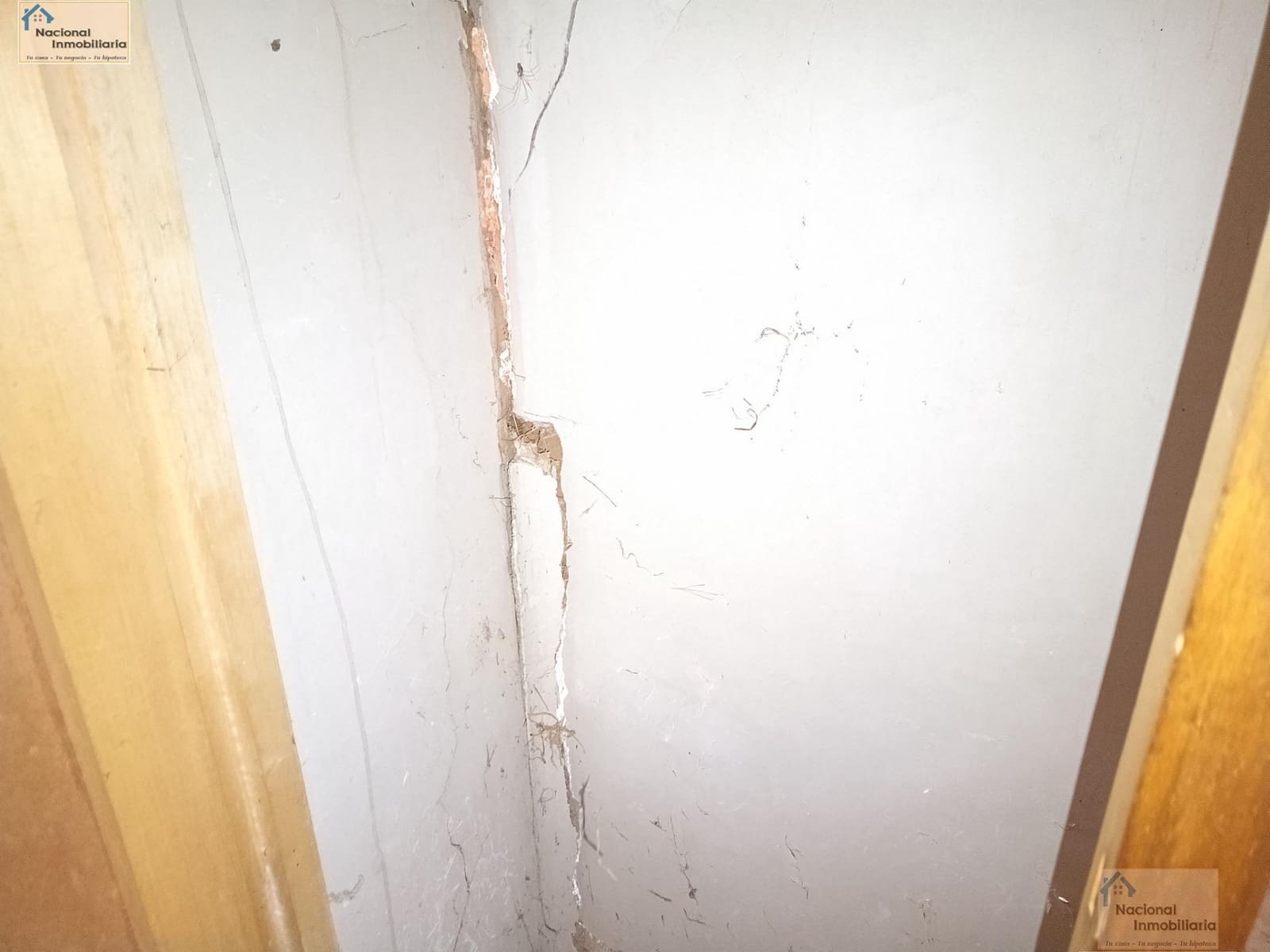 4 bedroom Townhouse for sale in Santa Marina del Rey with garage - € 29,000 (Ref: 9765368)