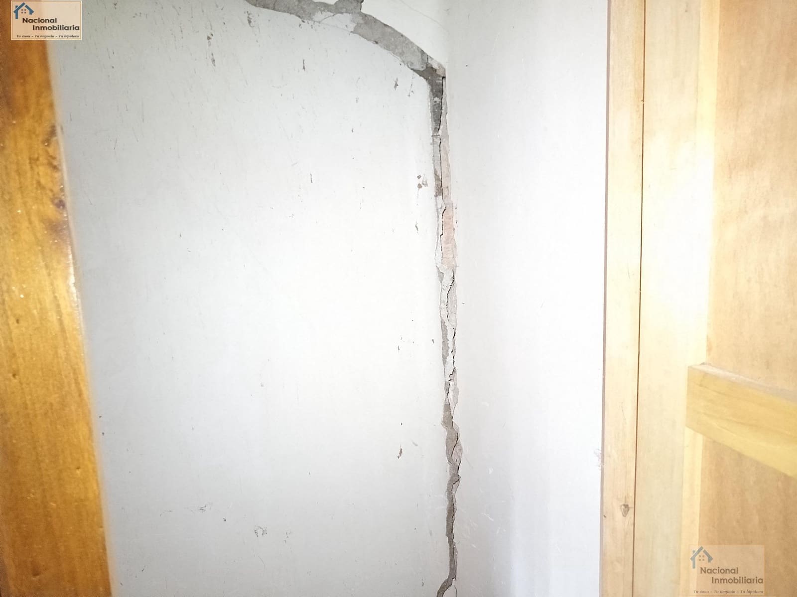 4 bedroom Townhouse for sale in Santa Marina del Rey with garage - € 29,000 (Ref: 9765368)