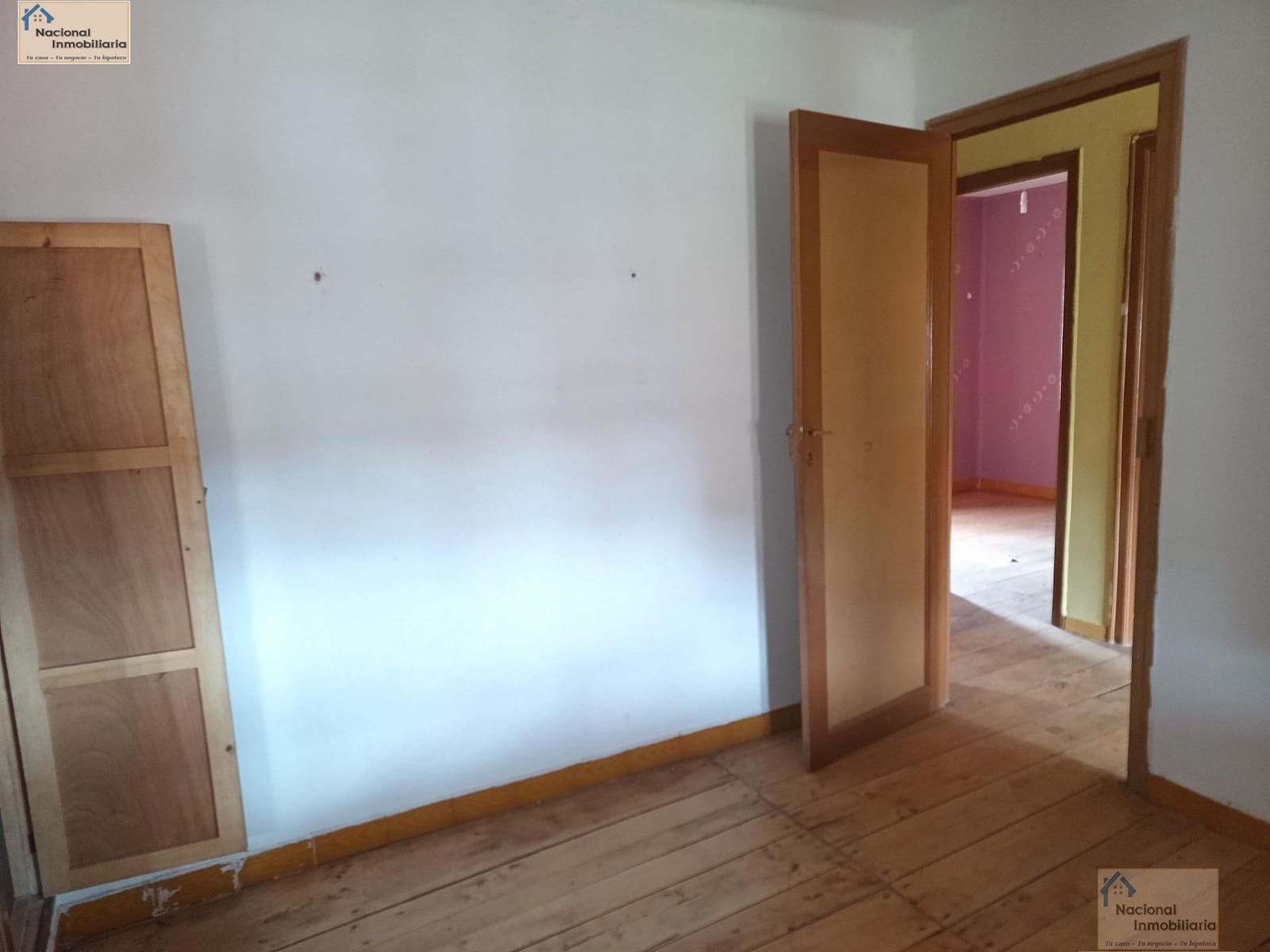 4 bedroom Townhouse for sale in Santa Marina del Rey with garage - € 29,000 (Ref: 9765368)