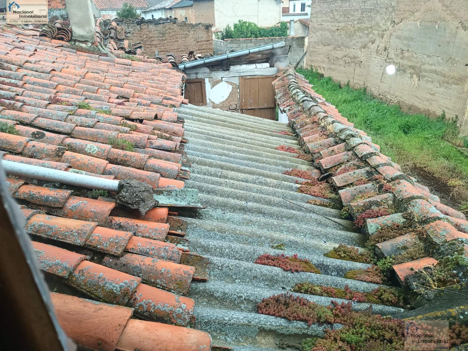 4 bedroom Townhouse for sale in Santa Marina del Rey with garage - € 29,000 (Ref: 9765368)