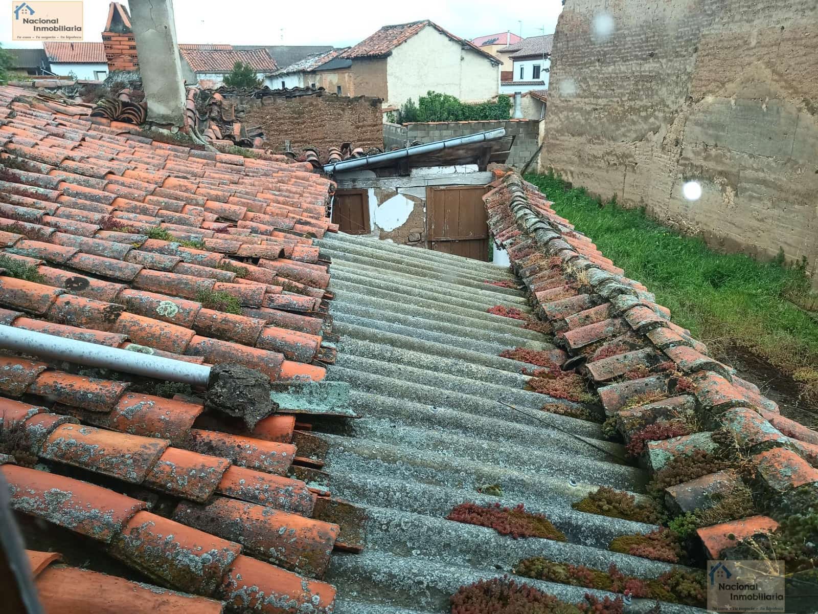 4 bedroom Townhouse for sale in Santa Marina del Rey with garage - € 29,000 (Ref: 9765368)