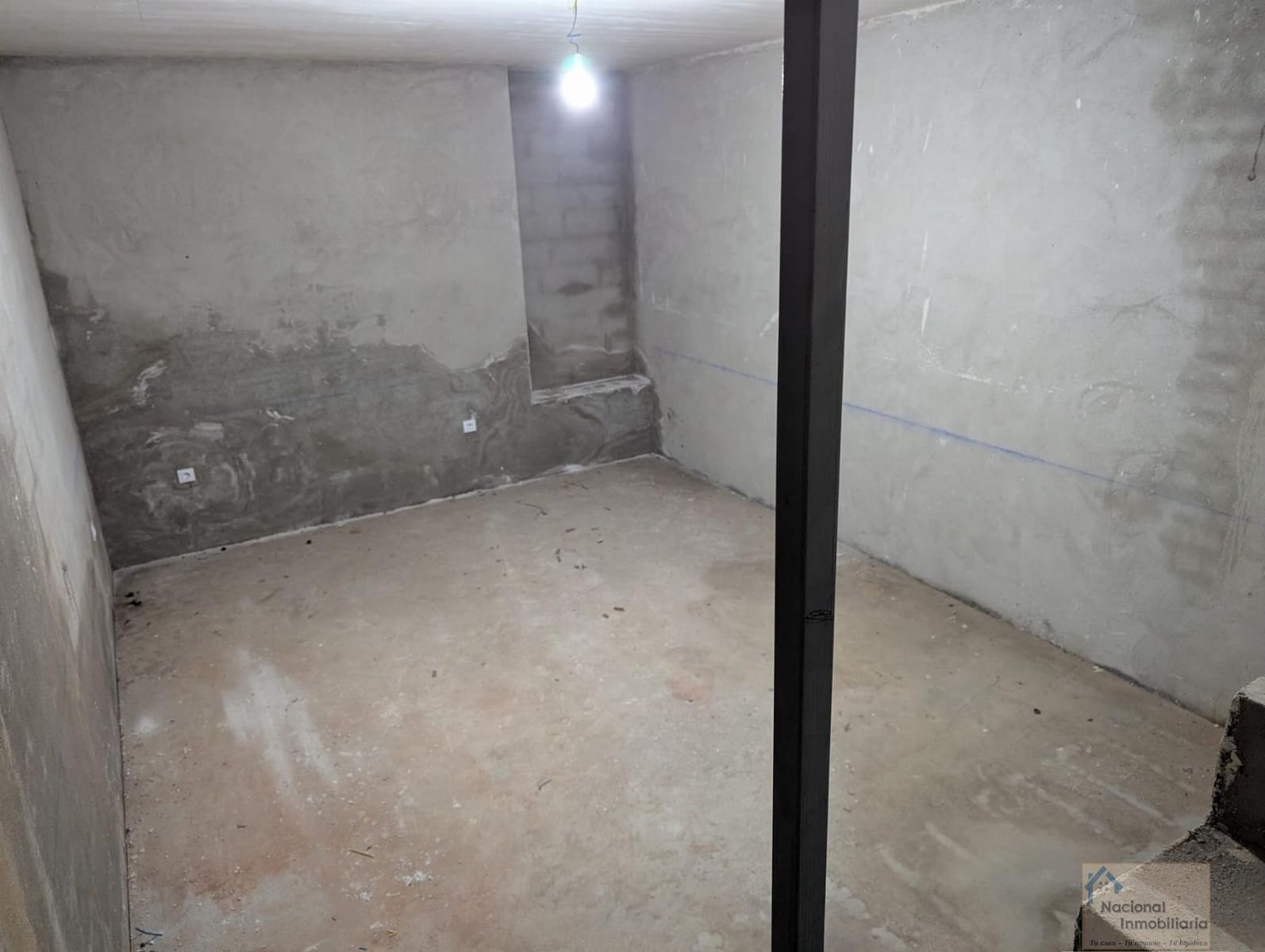 4 bedroom Villa for sale in Arenas de San Pedro with garage - € 168,000 (Ref: 9765369)