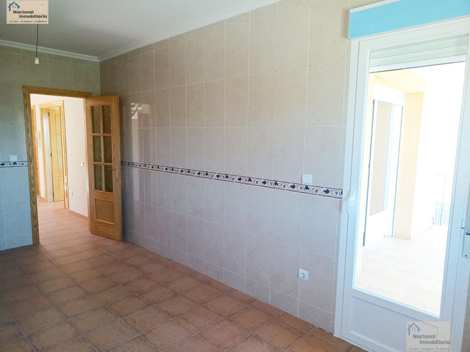 4 bedroom Villa for sale in Arenas de San Pedro with garage - € 168,000 (Ref: 9765369)