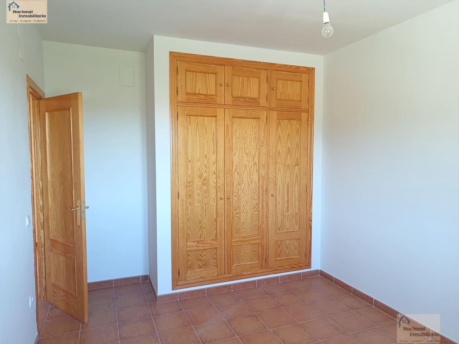 4 bedroom Villa for sale in Arenas de San Pedro with garage - € 168,000 (Ref: 9765369)