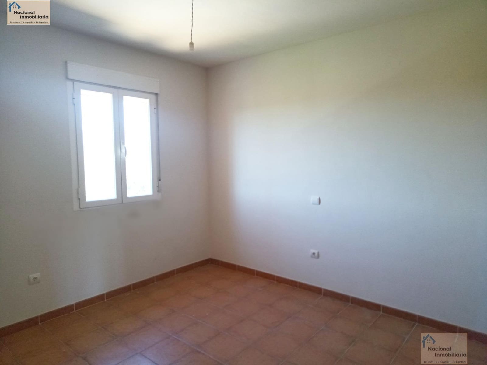 4 bedroom Villa for sale in Arenas de San Pedro with garage - € 168,000 (Ref: 9765369)