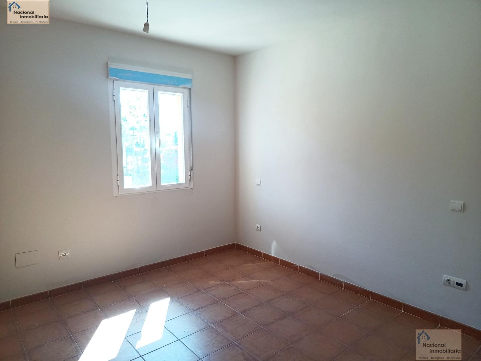 4 bedroom Villa for sale in Arenas de San Pedro with garage - € 168,000 (Ref: 9765369)