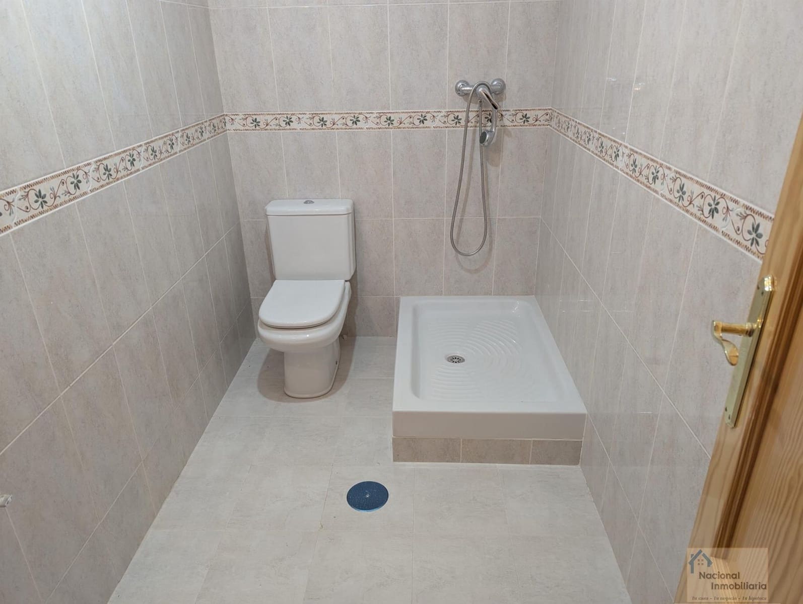 4 bedroom Villa for sale in Arenas de San Pedro with garage - € 168,000 (Ref: 9765369)