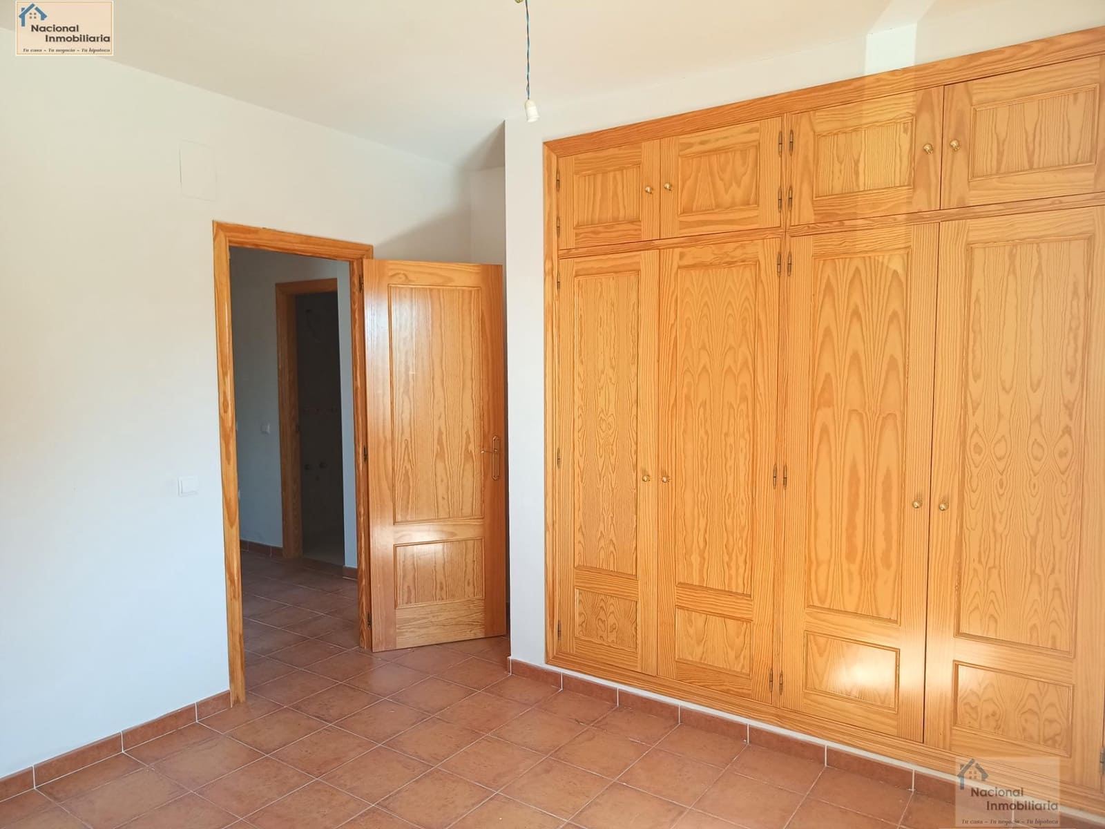 4 bedroom Villa for sale in Arenas de San Pedro with garage - € 168,000 (Ref: 9765369)