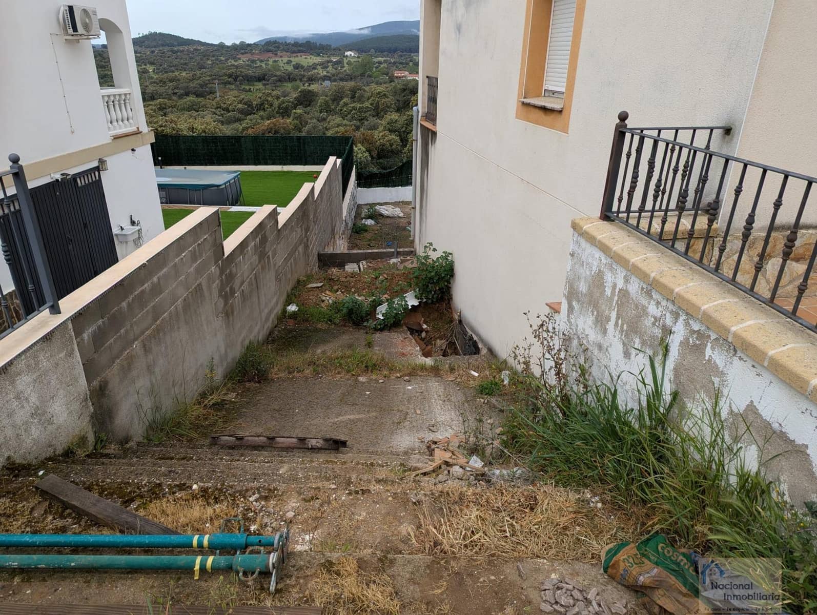 4 bedroom Villa for sale in Arenas de San Pedro with garage - € 168,000 (Ref: 9765369)