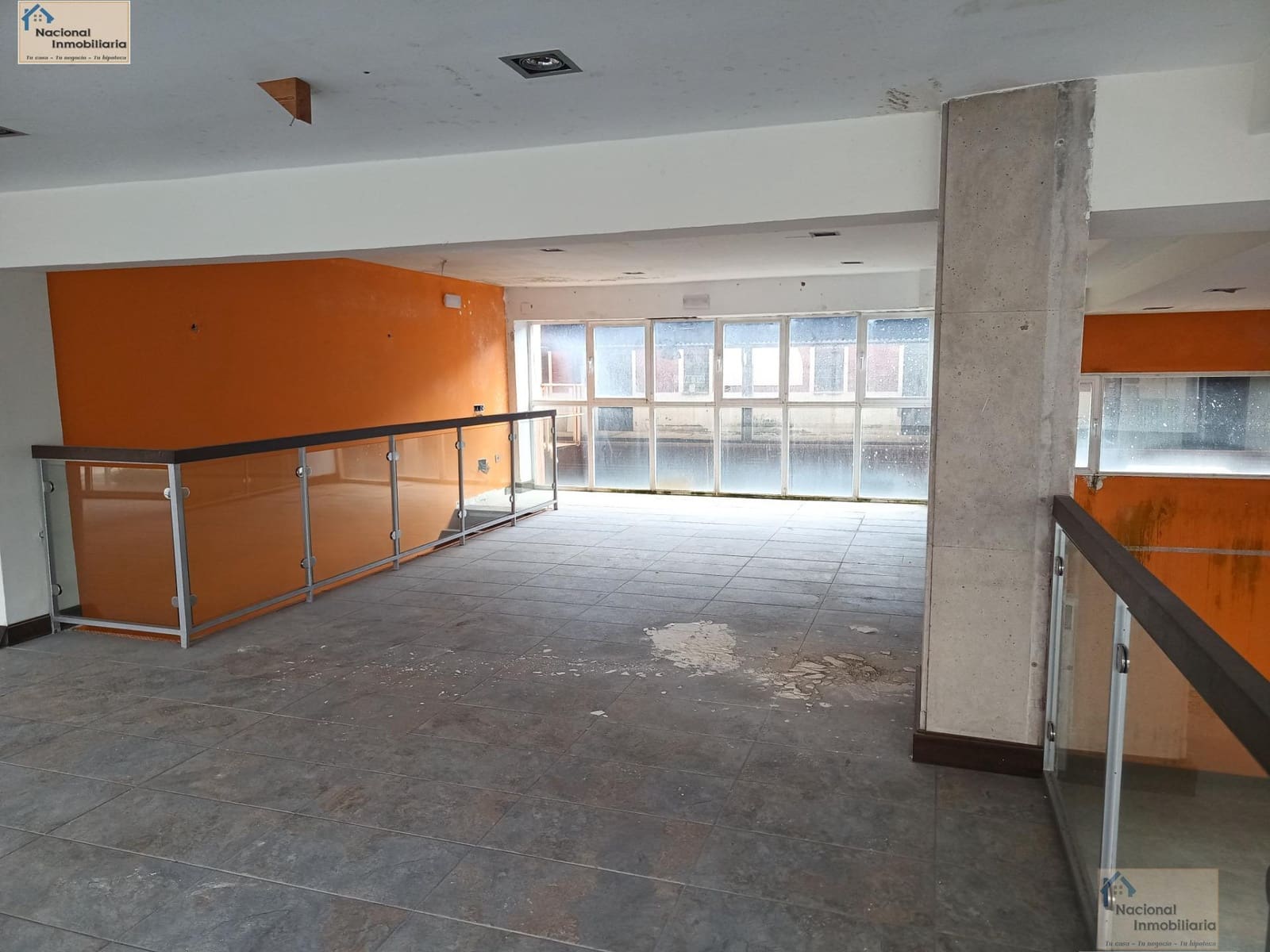 Commercial for sale in Valladolid city - € 295,500 (Ref: 9765370)