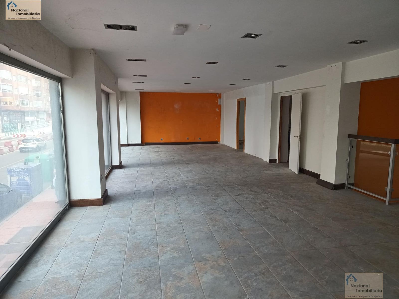 Commercial for sale in Valladolid city - € 295,500 (Ref: 9765370)