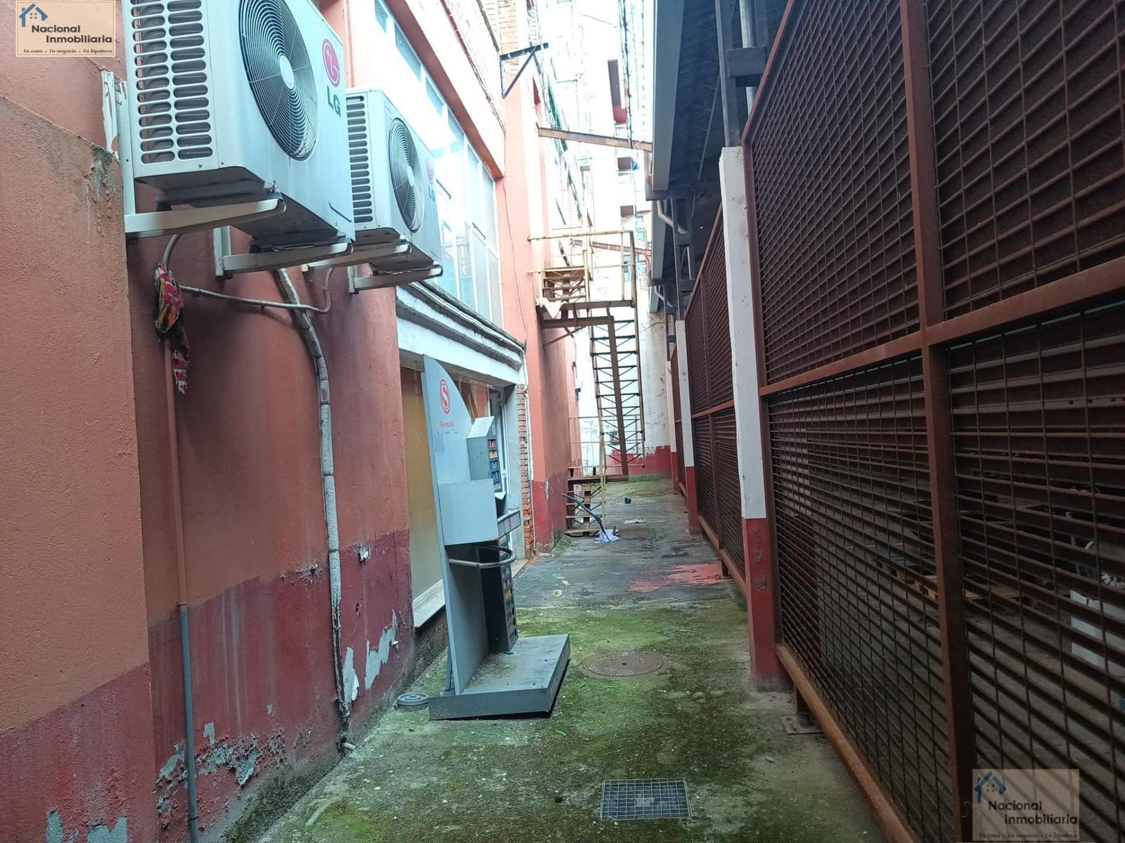 Commercial for sale in Valladolid city - € 295,500 (Ref: 9765370)