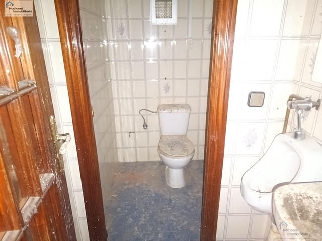 Commercial for sale in Collado Villalba - € 200,000 (Ref: 9765373)