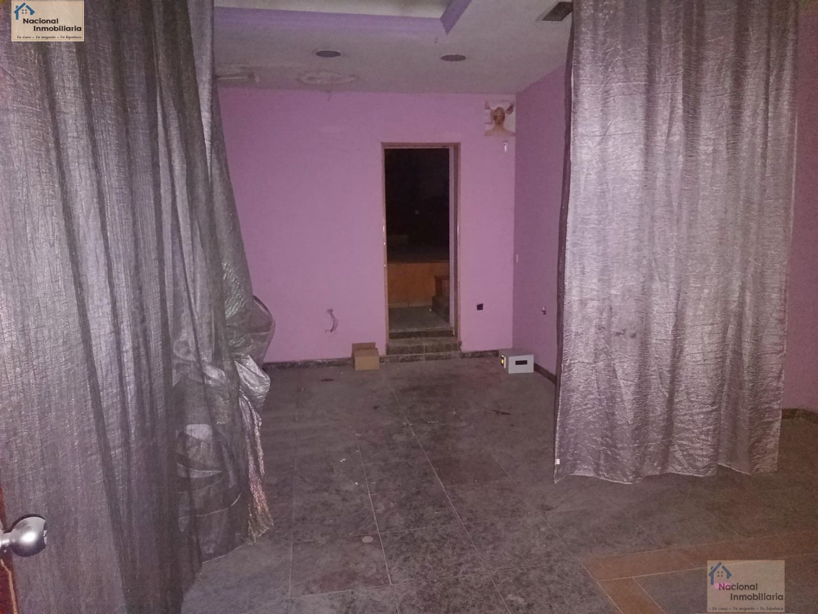 Commercial for sale in Collado Villalba - € 200,000 (Ref: 9765373)