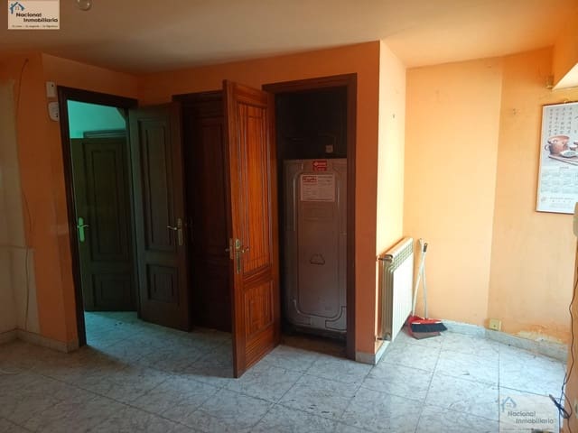 3 bedroom Townhouse for sale in Toreno - € 19,000 (Ref: 9765374)