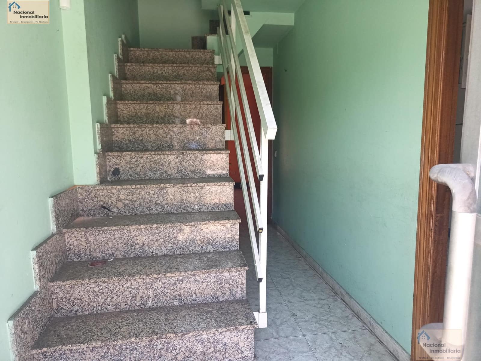 3 bedroom Townhouse for sale in Toreno - € 19,000 (Ref: 9765374)