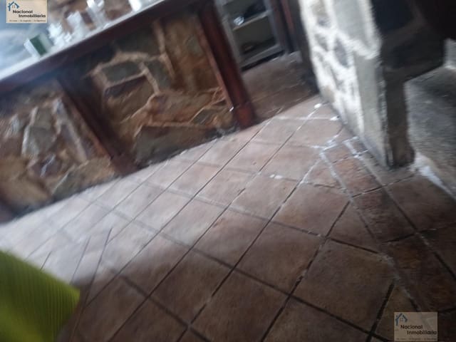 Commercial for sale in Béjar - € 153,500 (Ref: 9765375)