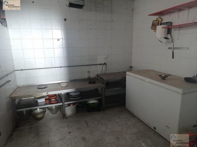 Commercial for sale in Béjar - € 153,500 (Ref: 9765375)