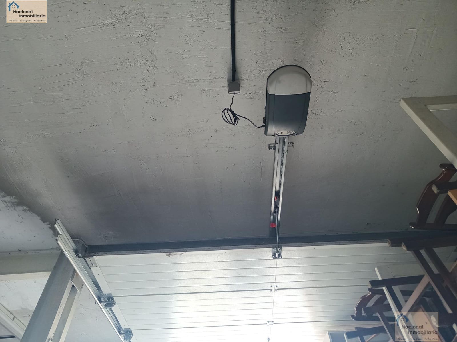 3 bedroom Commercial for sale in Los Angeles de San Rafael with garage - € 158,000 (Ref: 9765378)