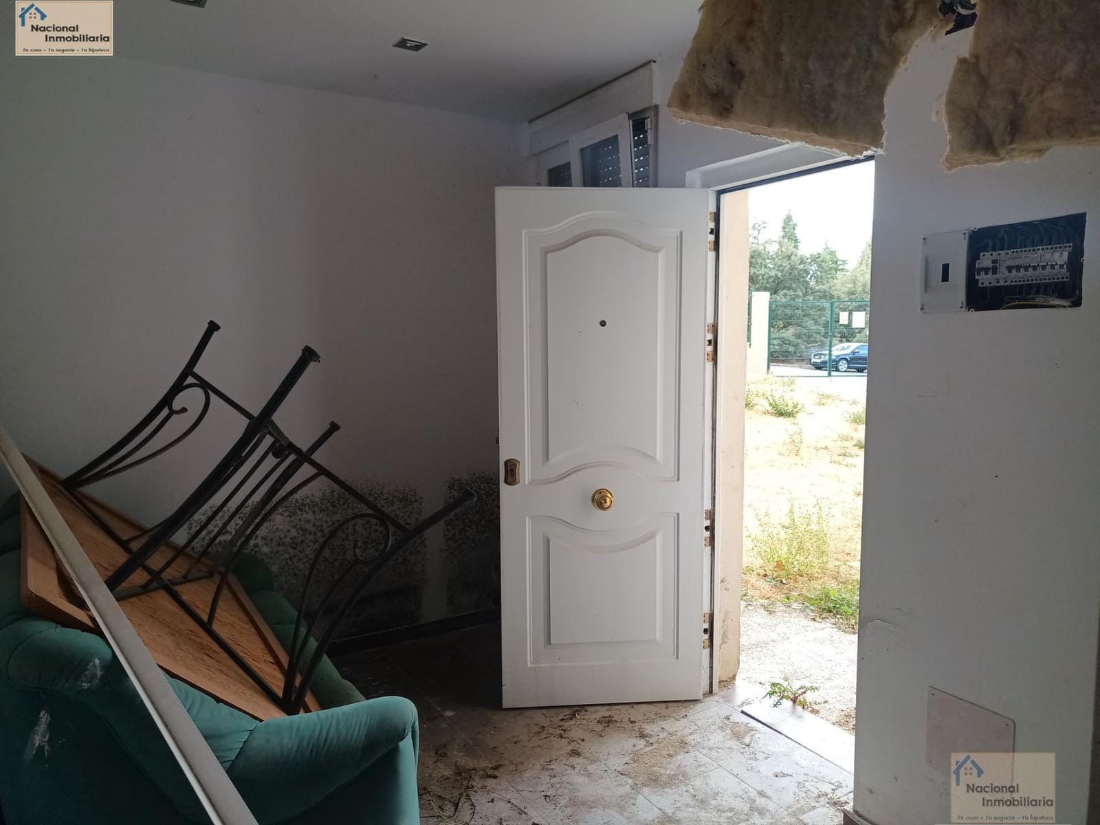 3 bedroom Commercial for sale in Los Angeles de San Rafael with garage - € 158,000 (Ref: 9765378)