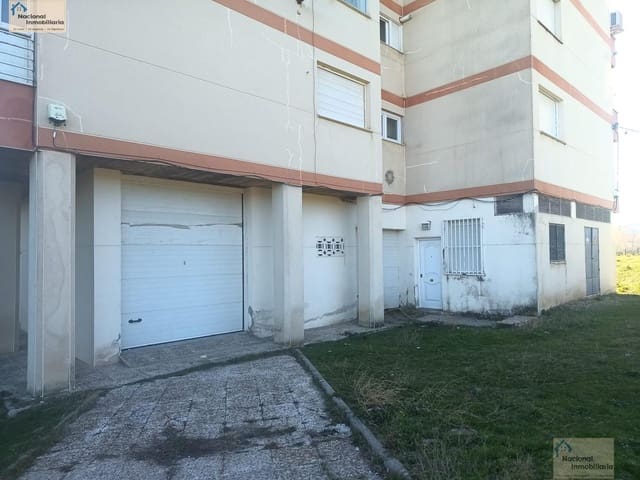 3 bedroom Commercial for sale in Los Angeles de San Rafael, El Espinar with garage - € 158,000 (Ref: 9765378)