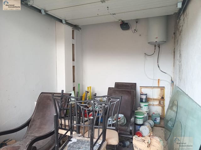 3 bedroom Commercial for sale in Los Angeles de San Rafael, El Espinar with garage - € 158,000 (Ref: 9765378)