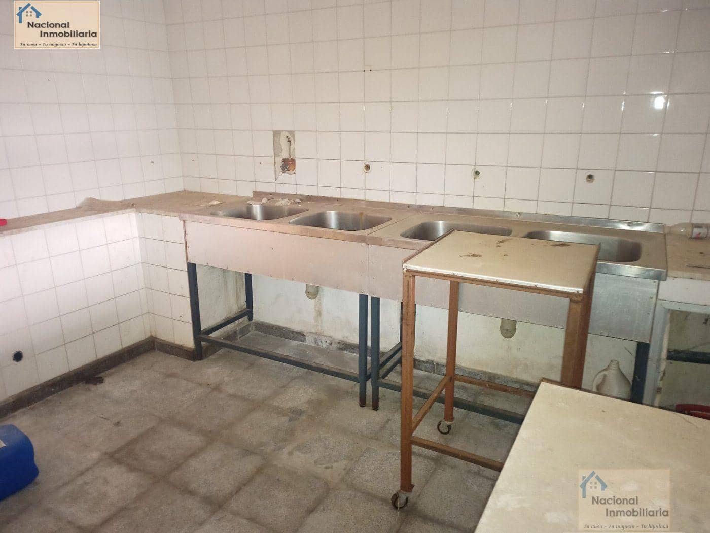 Hotel til salg i Arenas de San Pedro med swimmingpool garage - € 3.200.000 (Ref: 9765379)