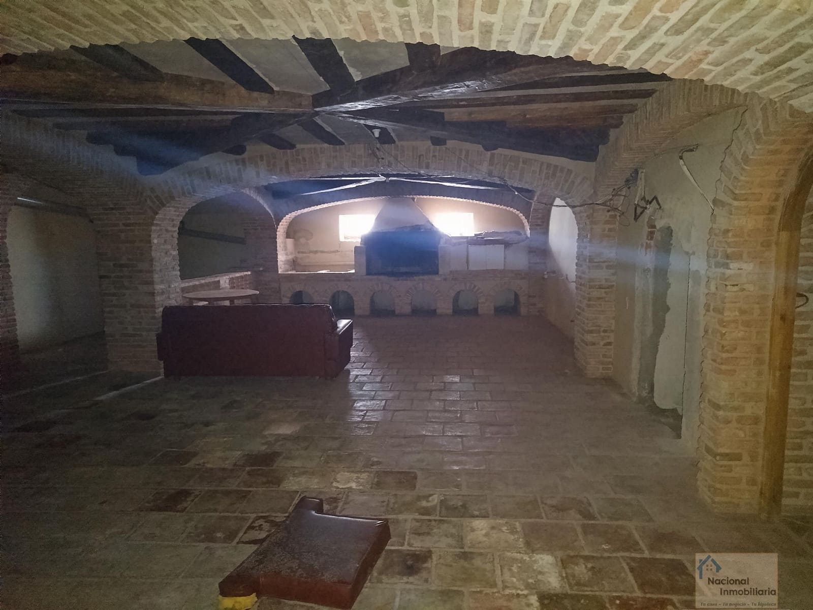 3 slaapkamer Halfvrijstaande villa te koop in Pesquera de Duero met zwembad garage - € 300.000 (Ref: 9765382)