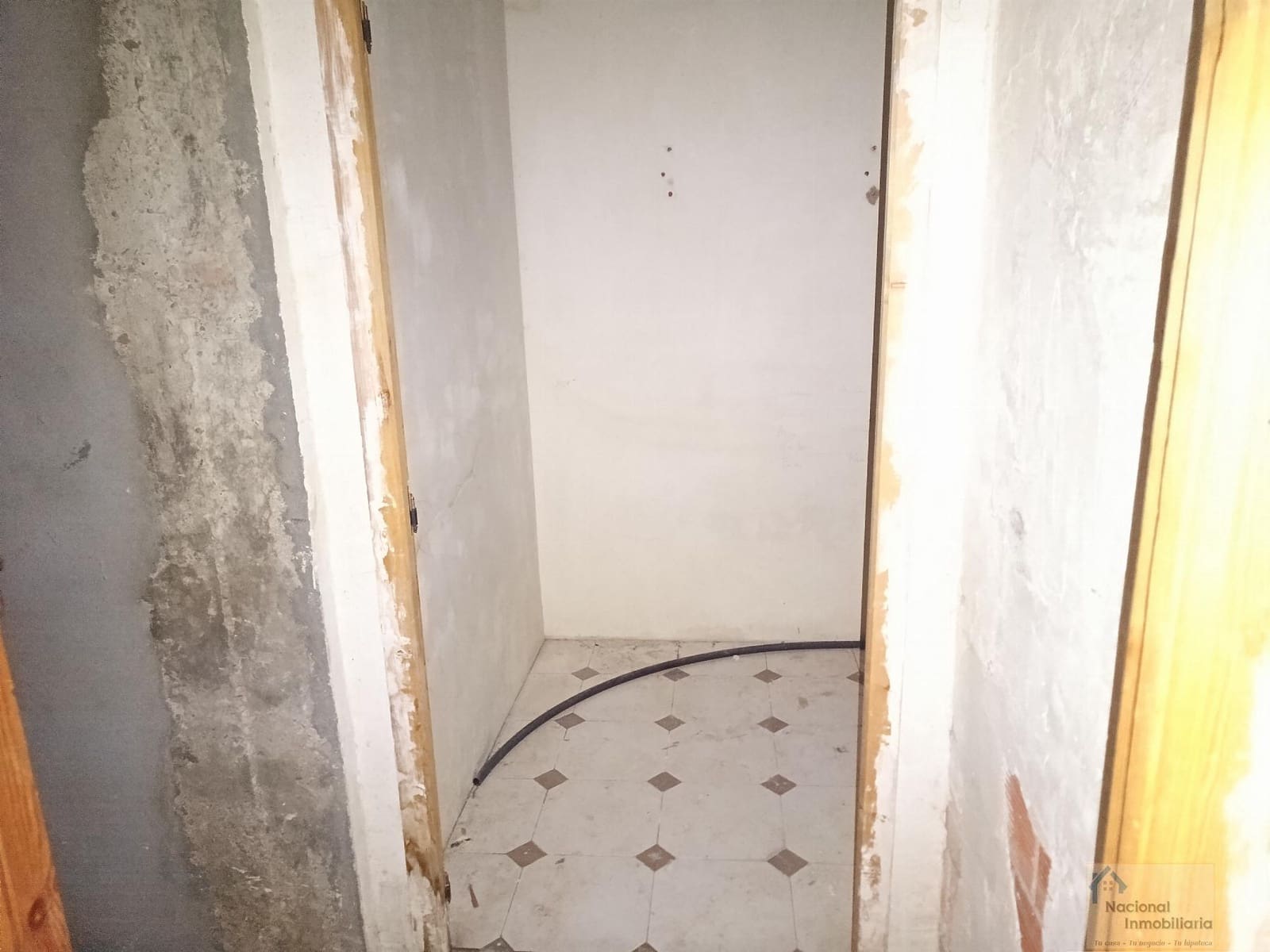 4 slaapkamer Halfvrijstaande villa te koop in Pesquera de Duero met zwembad garage - € 350.000 (Ref: 9765383)