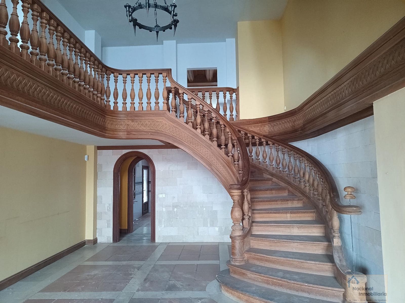 4 slaapkamer Halfvrijstaande villa te koop in Pesquera de Duero met zwembad garage - € 350.000 (Ref: 9765383)