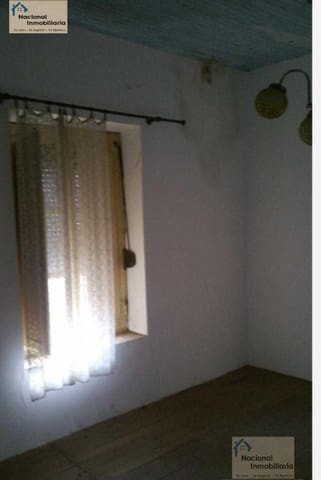 3 bedroom Townhouse for sale in Villacarralón - € 17,200 (Ref: 9765385)