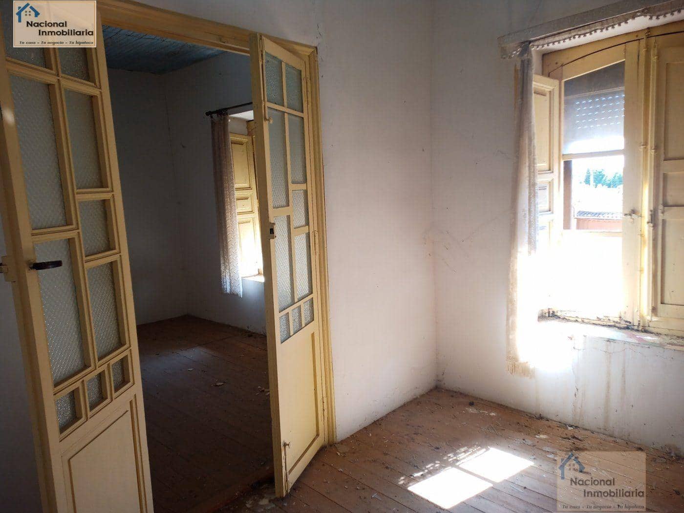 3 bedroom Townhouse for sale in Villacarralon - € 17,200 (Ref: 9765385)