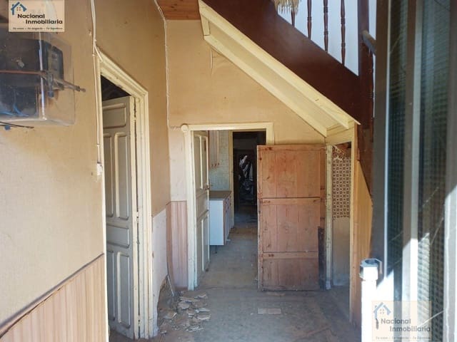 3 bedroom Townhouse for sale in Villacarralón - € 17,200 (Ref: 9765385)