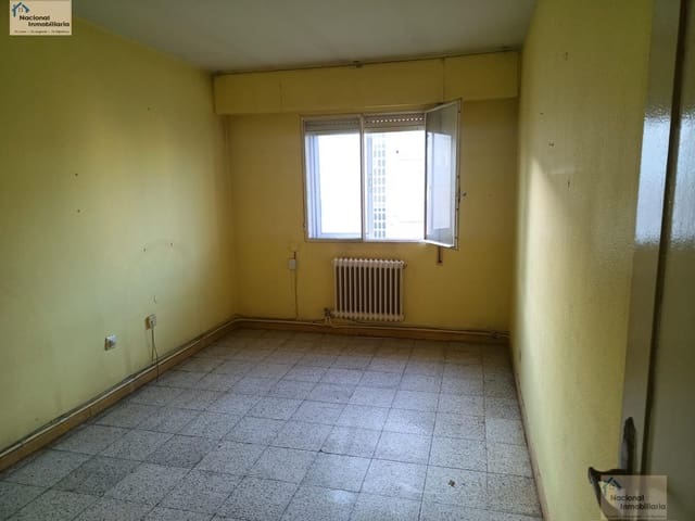3 soverom Leilighet til salgs i Segovia by - € 70 000 (Ref: 9765386)