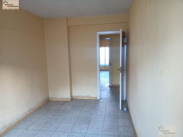 3 soverom Leilighet til salgs i Segovia by - € 70 000 (Ref: 9765386)