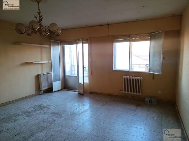 3 soverom Leilighet til salgs i Segovia by - € 70 000 (Ref: 9765386)
