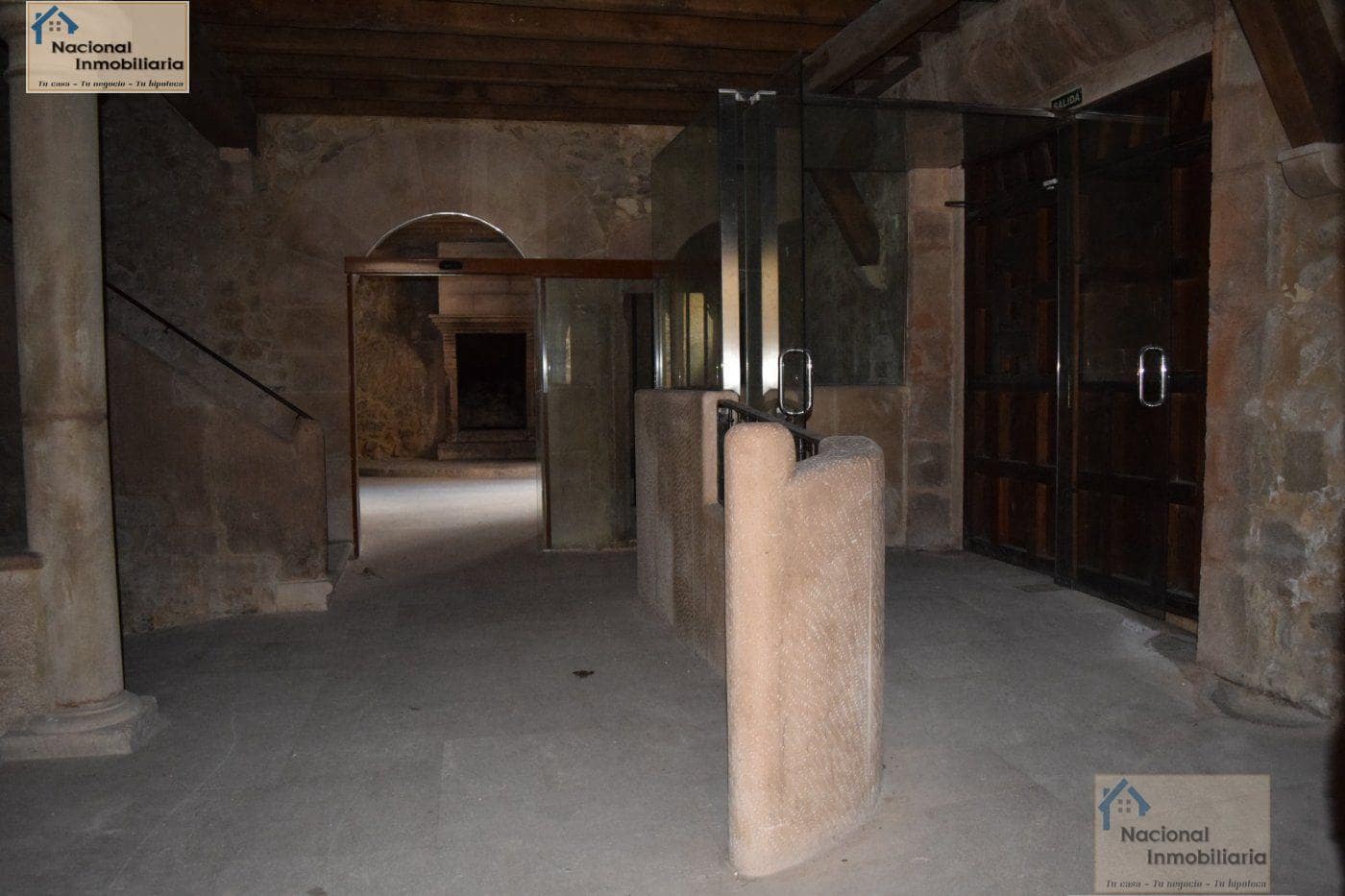 8 bedroom Commercial for sale in Sepulveda - € 790,000 (Ref: 9765388)