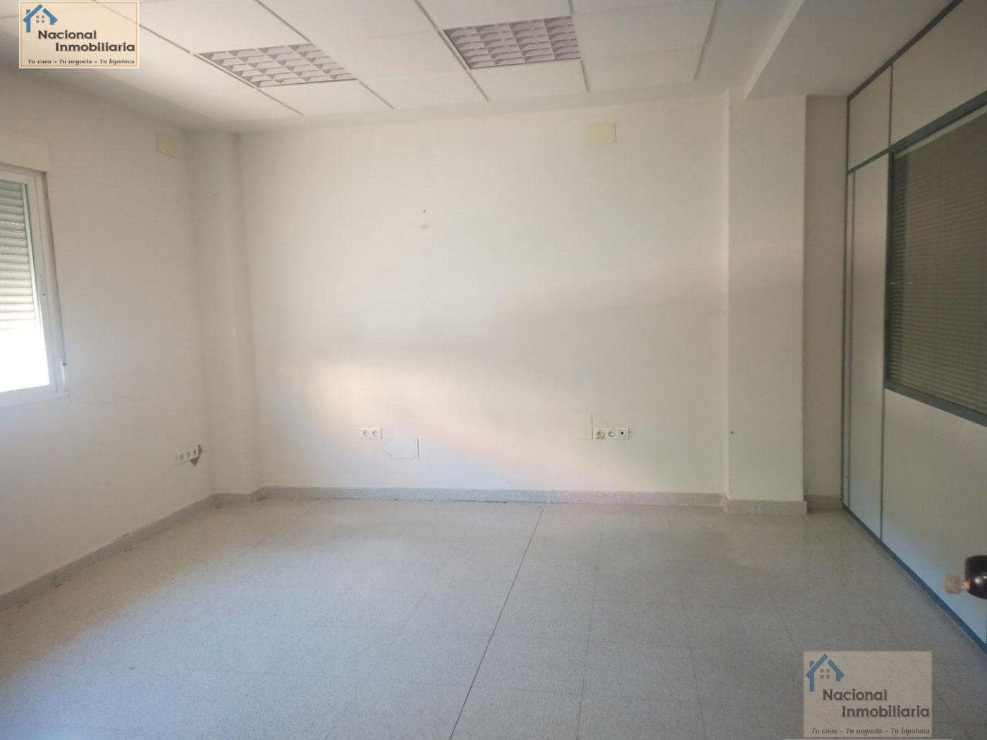 1 bedroom Commercial for sale in Santa Maria del Tietar - € 39,900 (Ref: 9765391)