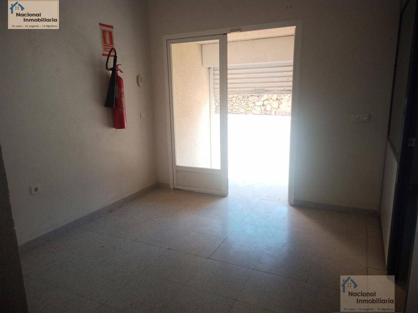 1 bedroom Commercial for sale in Santa Maria del Tietar - € 39,900 (Ref: 9765391)