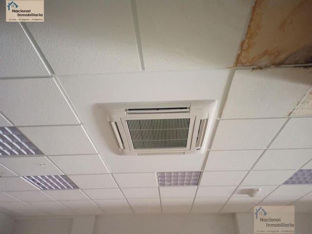 1 soverom Kommersiell til salgs i Santa María del Tiétar - € 39 900 (Ref: 9765391)