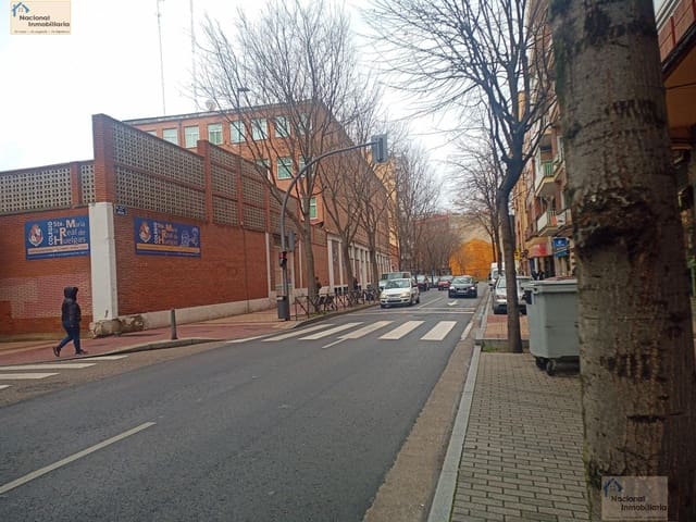 Commercial for sale in Valladolid city - € 149,900 (Ref: 9765393)