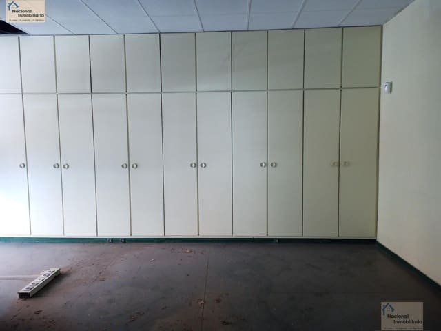 Commercial for sale in Valladolid city - € 595,000 (Ref: 9765394)