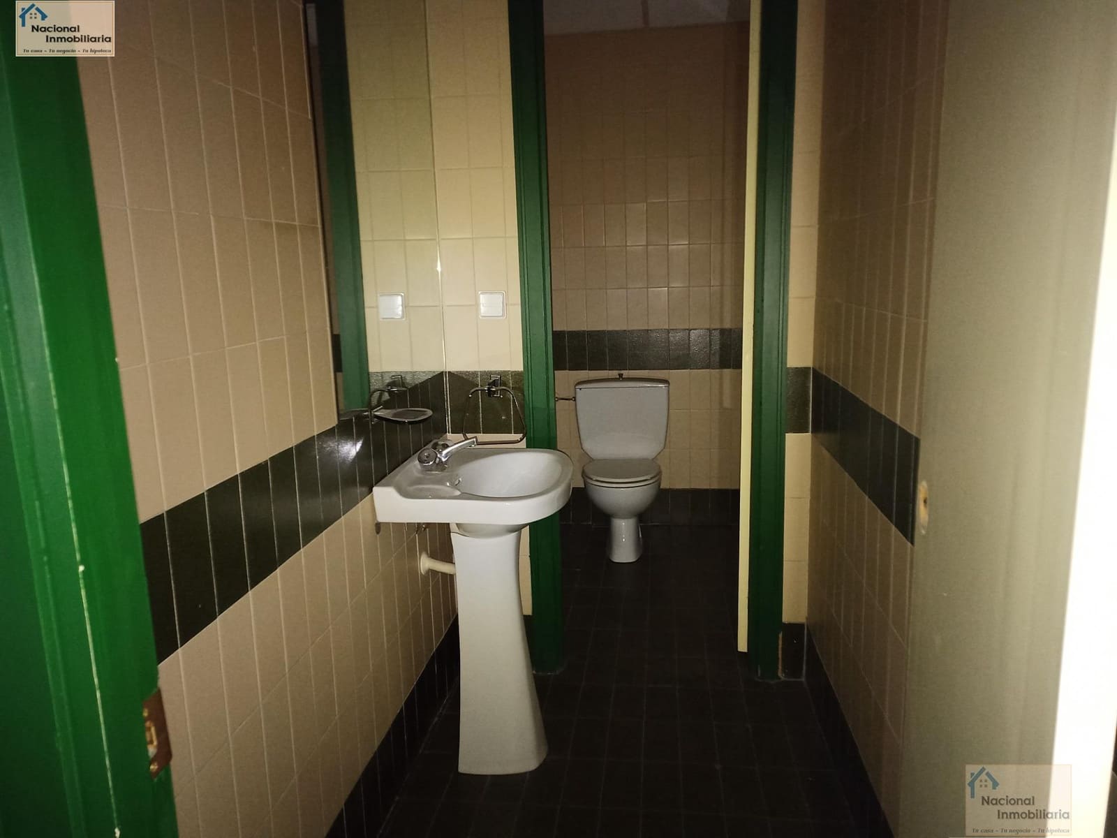 Commercial for sale in Valladolid city - € 595,000 (Ref: 9765394)