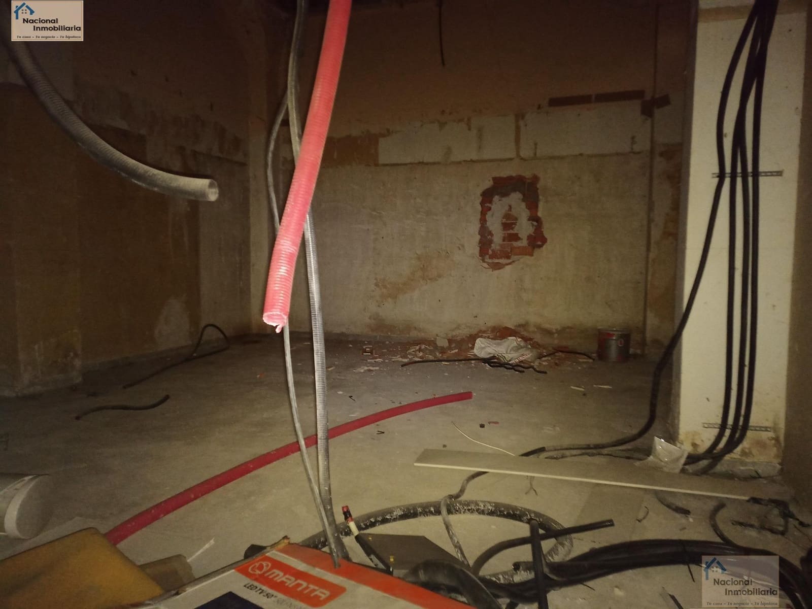 Commercial for sale in Valladolid city - € 160,000 (Ref: 9765395)