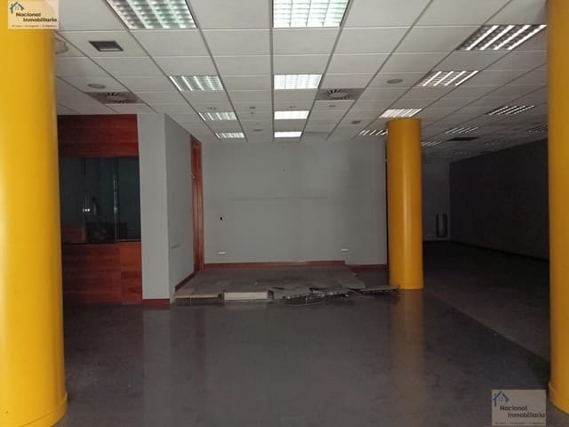 Commercial for sale in Valladolid city - € 189,000 (Ref: 9765396)