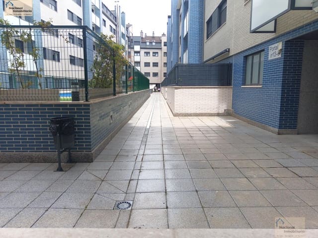 Commercial for sale in Laguna de Duero with garage - € 141,500 (Ref: 9765401)