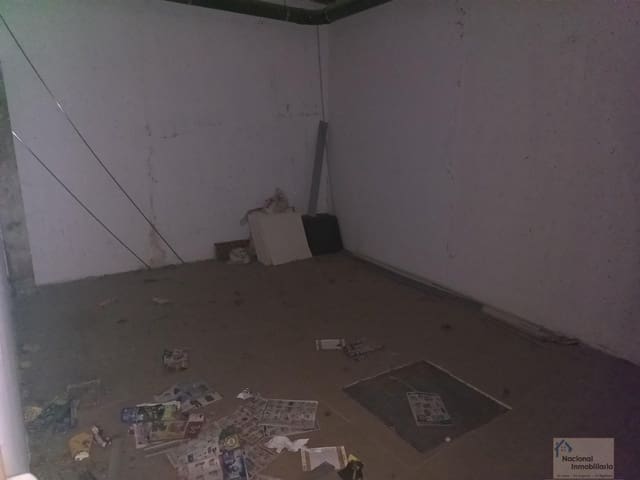 Commercial for sale in Cistérniga - € 87,000 (Ref: 9765402)