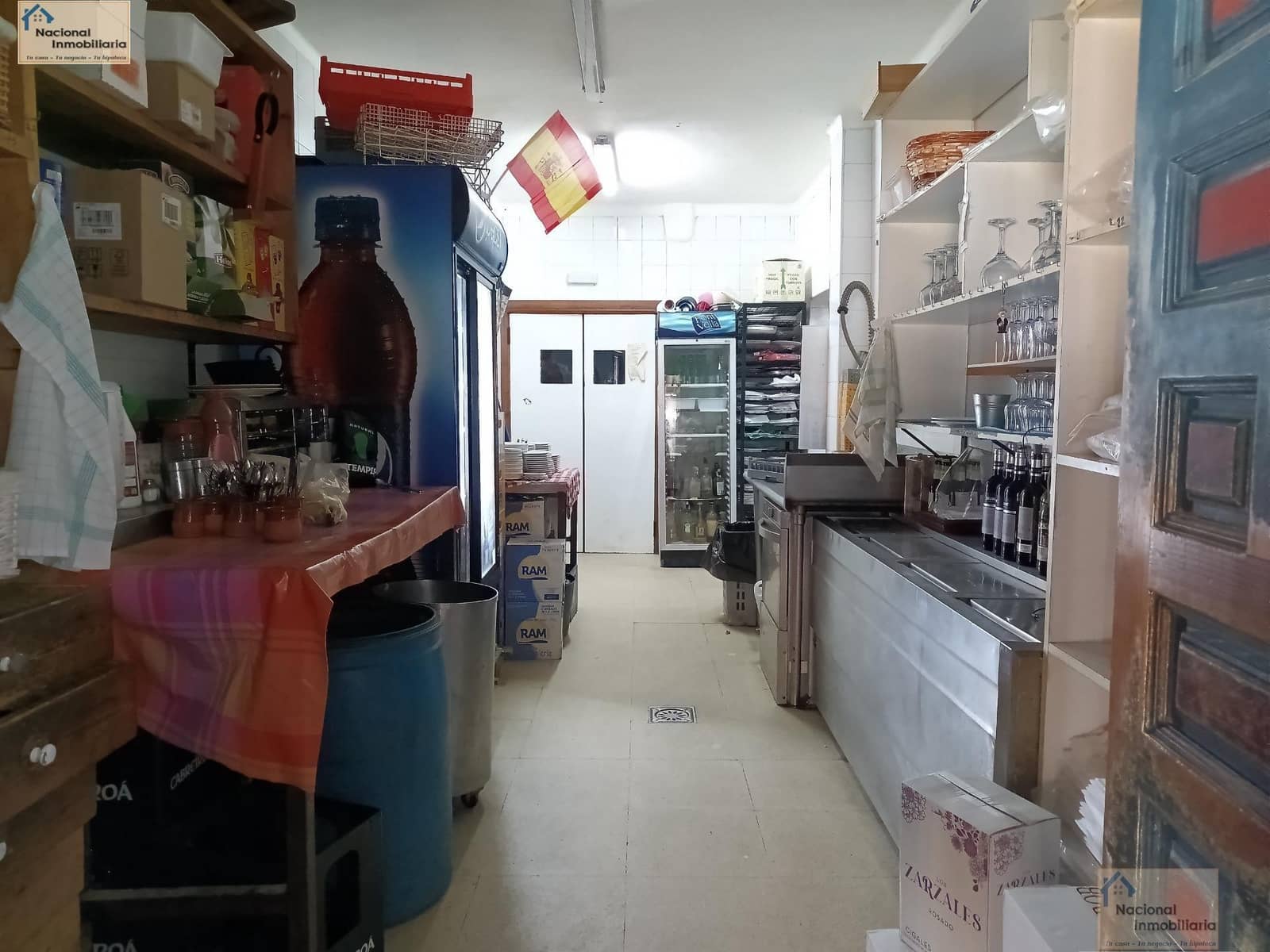 8 bedroom Commercial for sale in Collado Hermoso with garage - € 1,100,000 (Ref: 9765403)